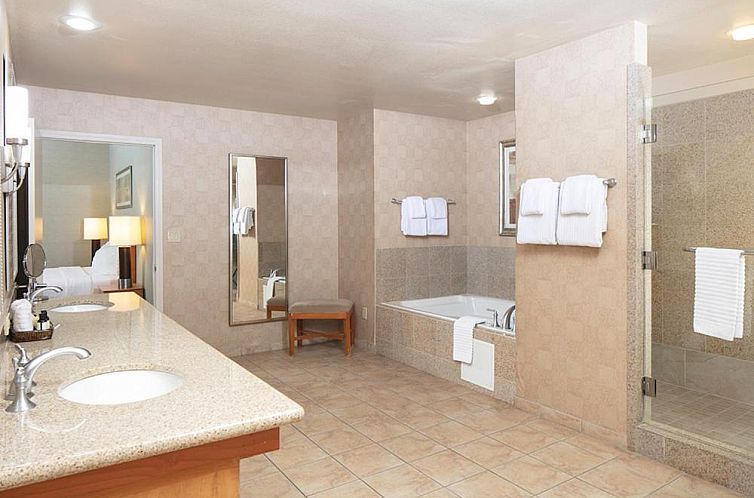 Platinum Hotel and Spa