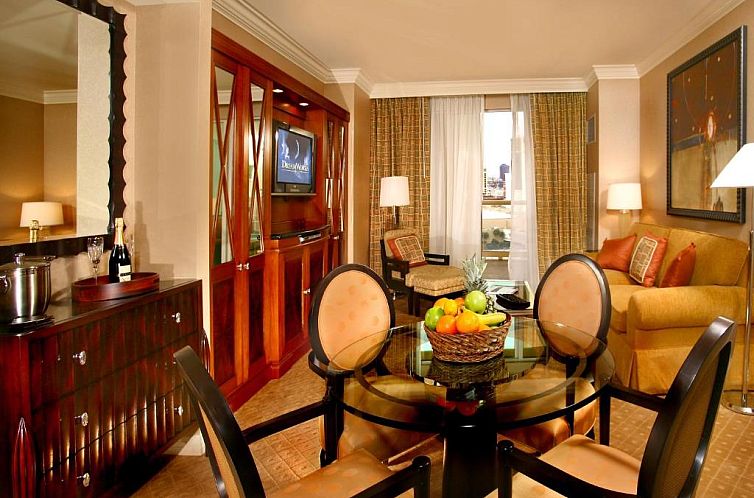 Luxury Suites International at The Signature