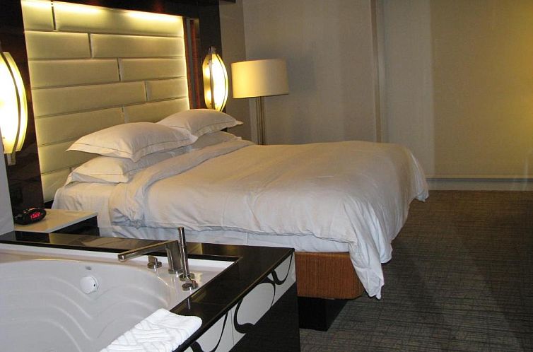Suites at Elara Las Vegas Strip-No Resort Fees