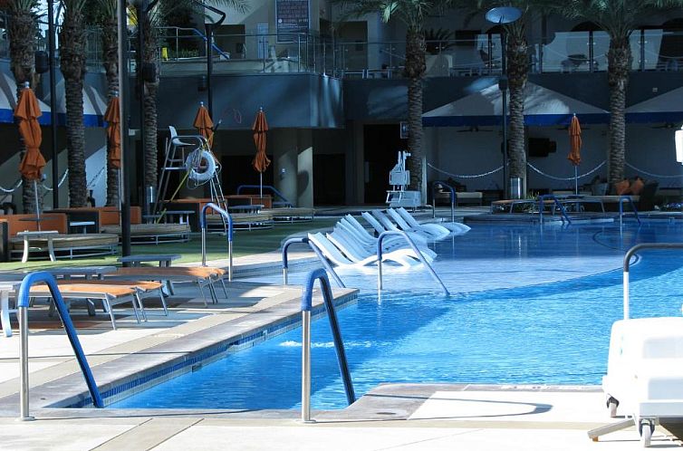 Suites at Elara Las Vegas Strip-No Resort Fees