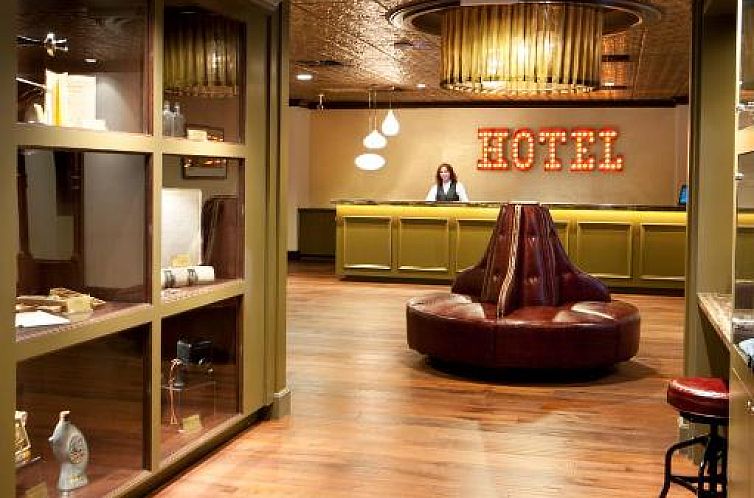 Golden Gate Casino Hotel