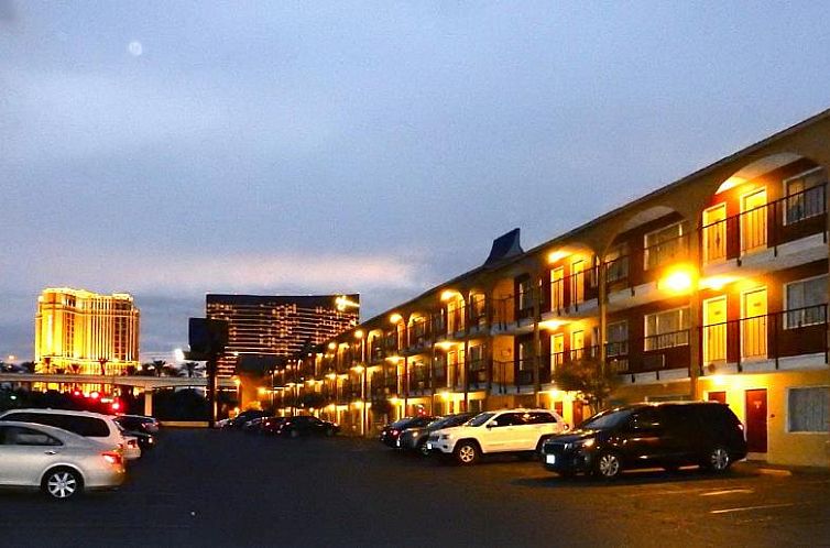 Mardi Gras Hotel & Casino