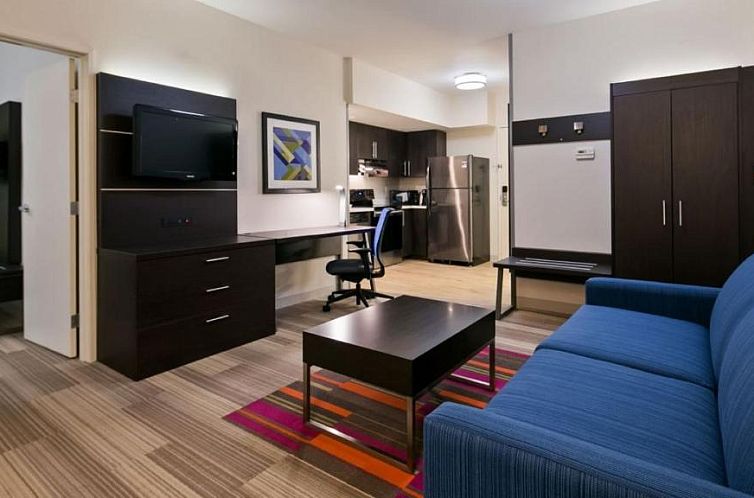 Holiday Inn Express Hotel & Suites Everett, an IHG Hotel