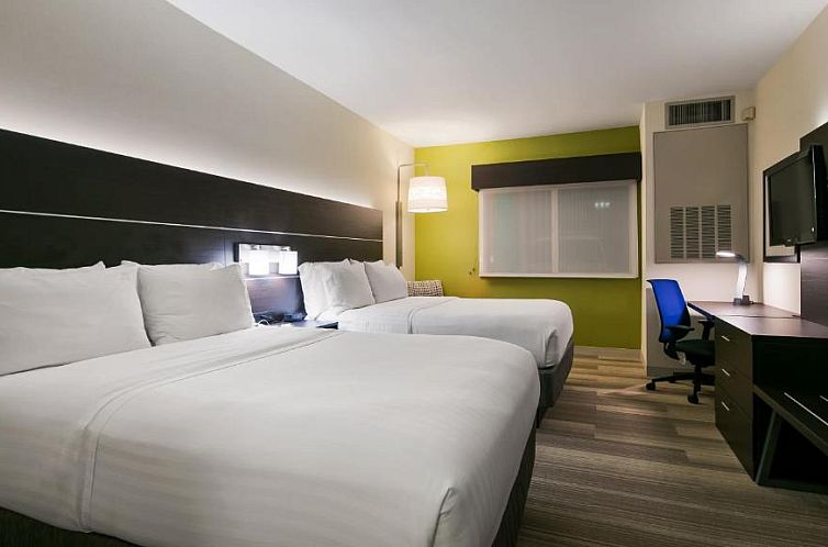 Holiday Inn Express Hotel & Suites Everett, an IHG Hotel