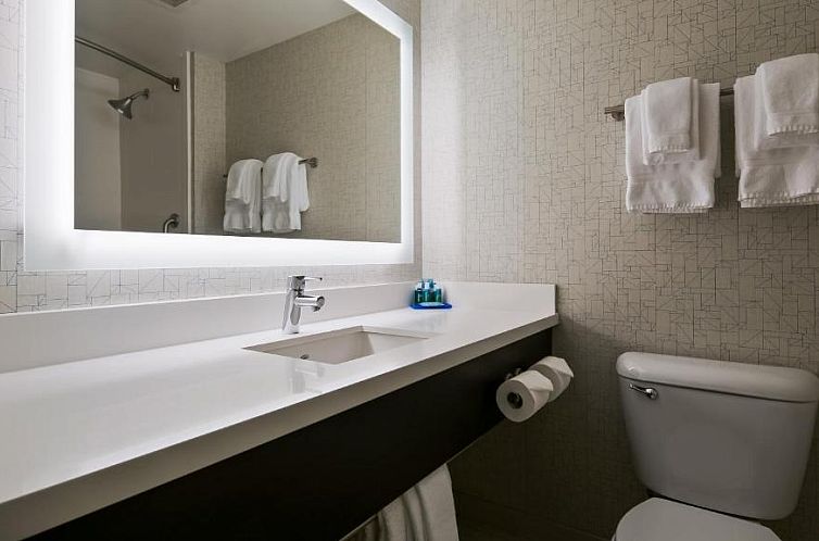 Holiday Inn Express Hotel & Suites Everett, an IHG Hotel