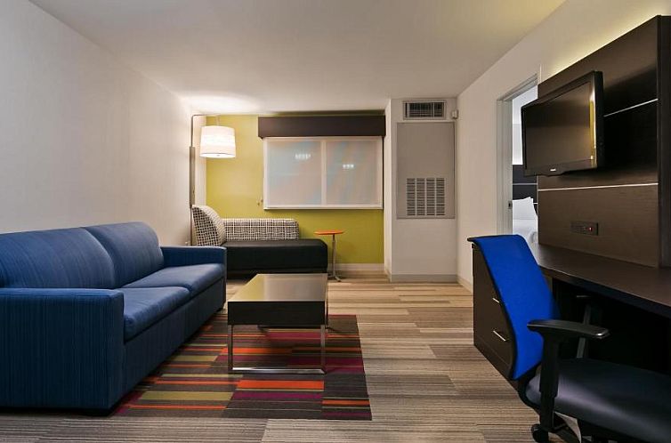 Holiday Inn Express Hotel & Suites Everett, an IHG Hotel