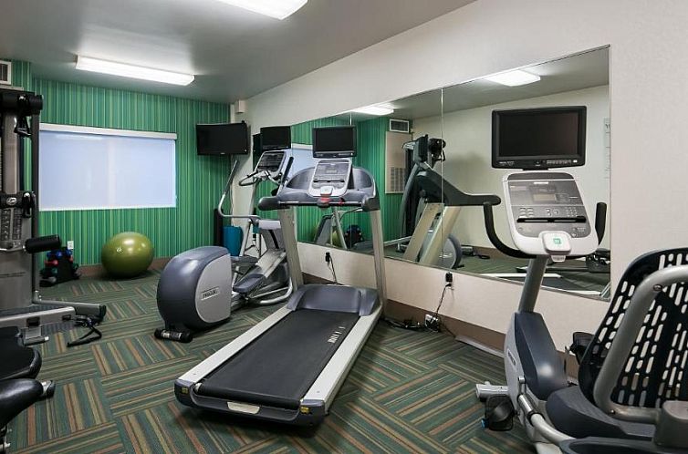 Holiday Inn Express Hotel & Suites Everett, an IHG Hotel