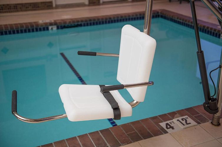 Holiday Inn Express Hotel & Suites Everett, an IHG Hotel