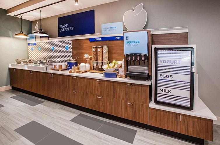 Holiday Inn Express Anchorage, an IHG Hotel