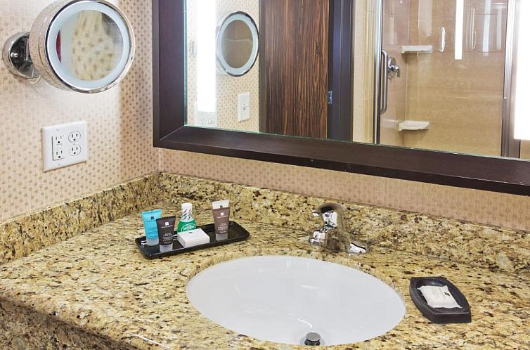 Crowne Plaza Anchorage-Midtown, an IHG Hotel