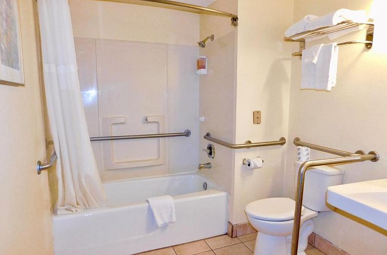 Americas Best Value Inn & Suites Anchorage Airport