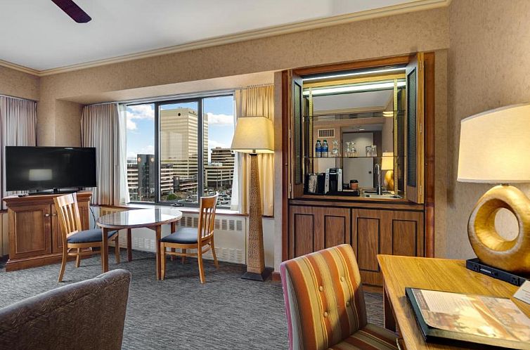 The Hotel Captain Cook