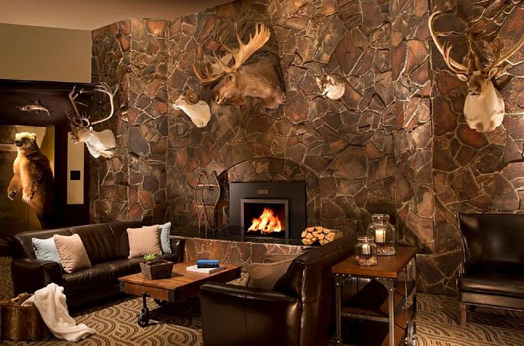 The Lakefront Anchorage