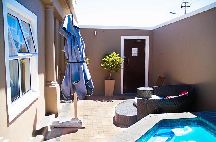 Cape Nelson Guest House