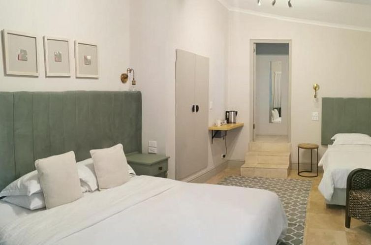 Little Scotia Urban Hotel