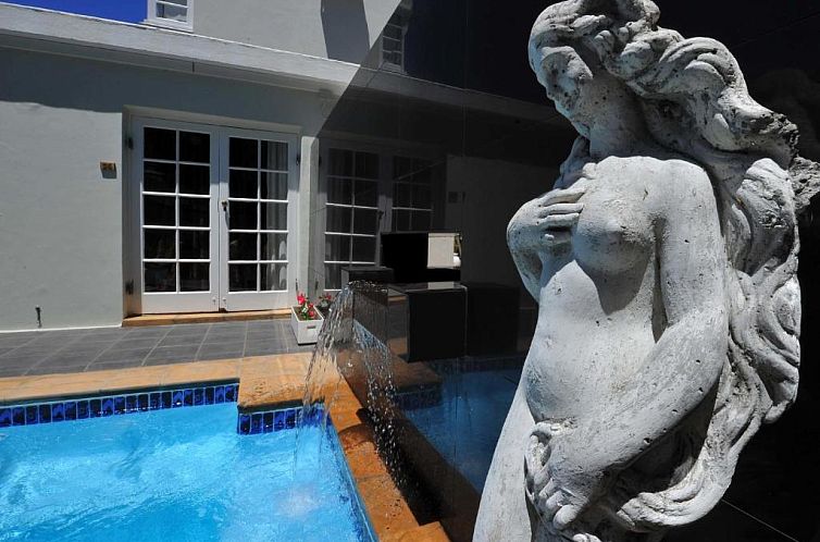 Little Scotia Urban Hotel