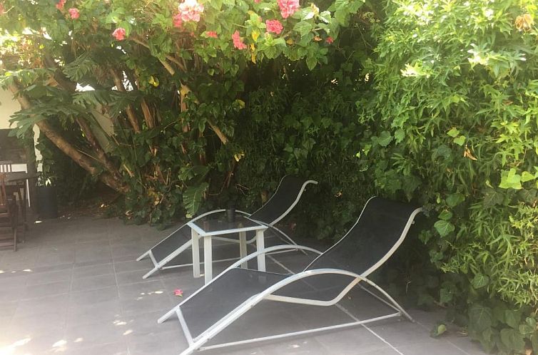 Little Scotia Urban Hotel