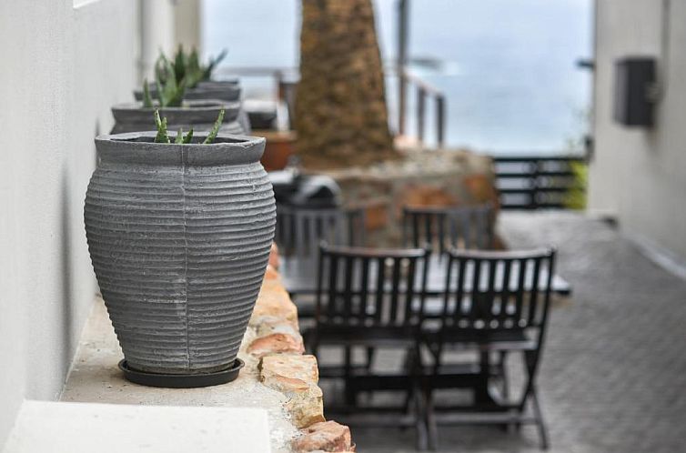 51 On Camps Bay
