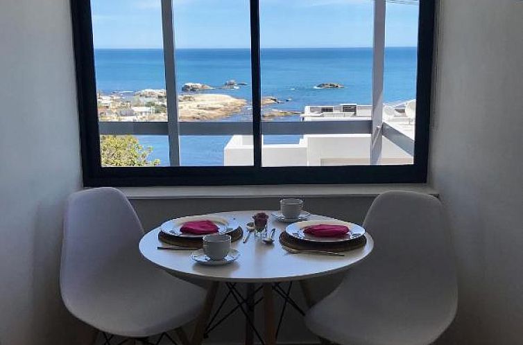 51 On Camps Bay