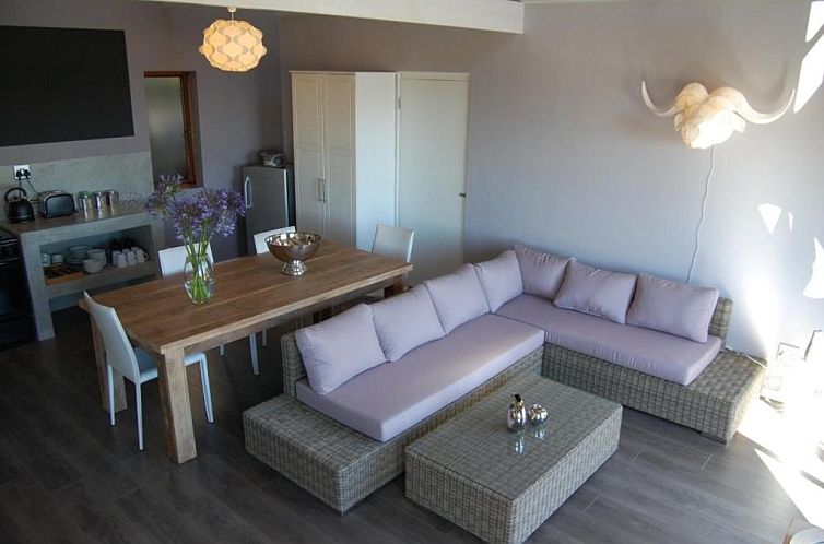 Cape Paradise Lodge and Apartments