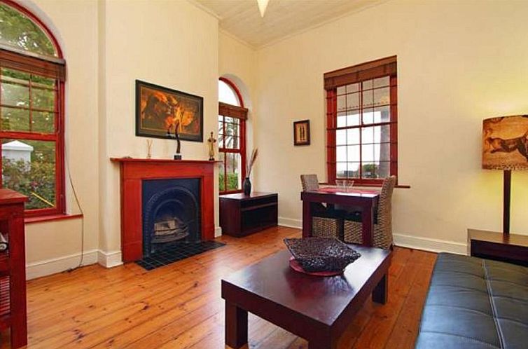 Cape Paradise Lodge and Apartments