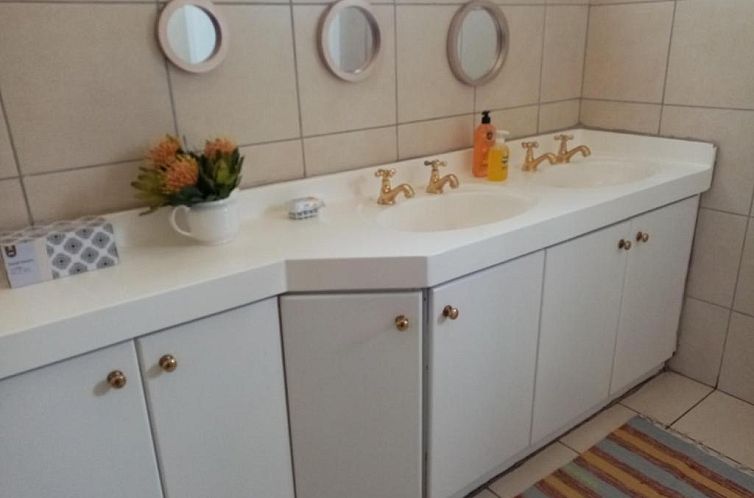 Lighthouse Farm Backpackers Lodge