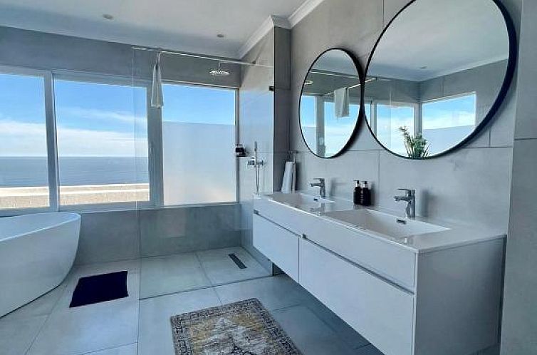 Bay Reflections Camps Bay Luxury Serviced Apartments