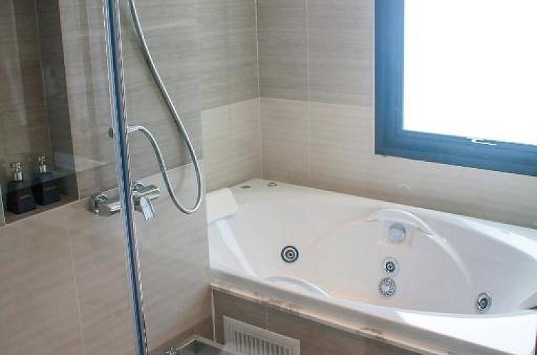 Mera Mare Pattaya - SHA Extra Plus