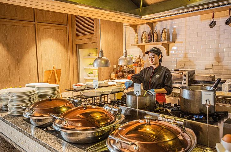 Woodlands Hotel and Resort Pattaya