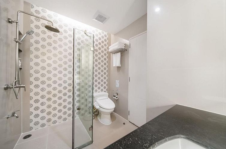 Altera Hotel and Residence by At Mind