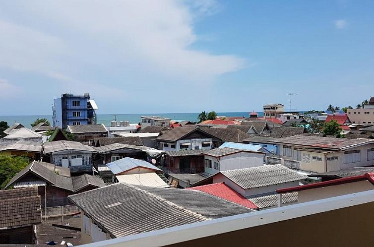 Baan Taweesuk Guest House