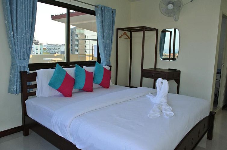 Baan Taweesuk Guest House
