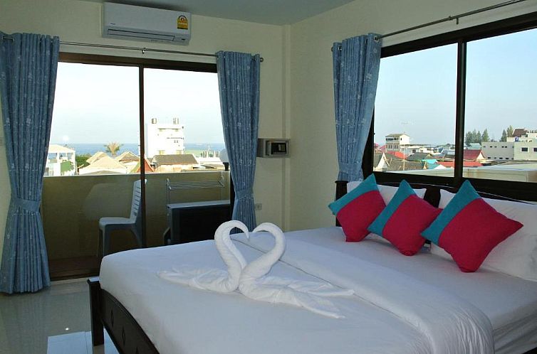 Baan Taweesuk Guest House