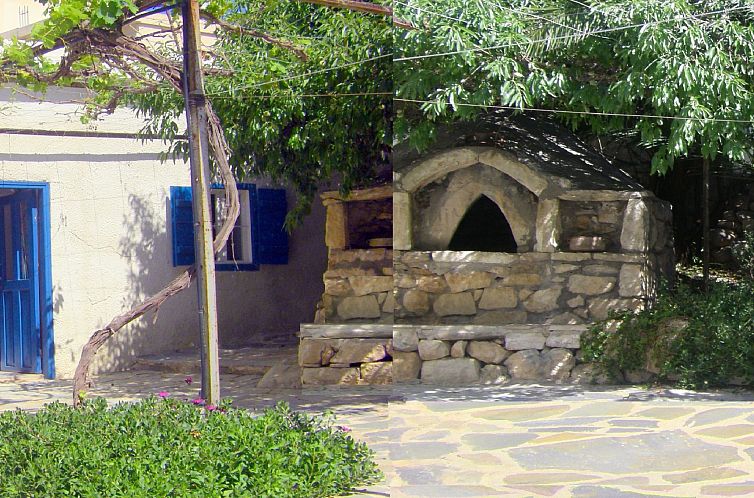 Vakantiehuis "Iptamena" mit Blick auf das Wasser