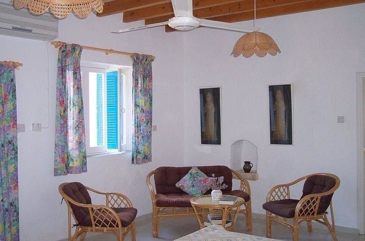 Vakantiehuis "Iptamena" mit Blick auf das Wasser