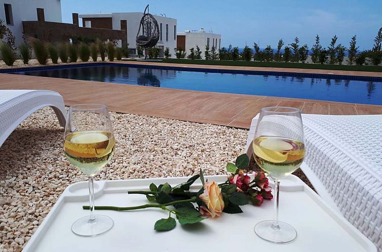Vakantiehuis Luxuriöse Villa mit 4 Schlafzimmern, privatem 