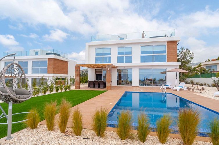 Vakantiehuis Coral Elite Residence mit Pool und Whirlpool