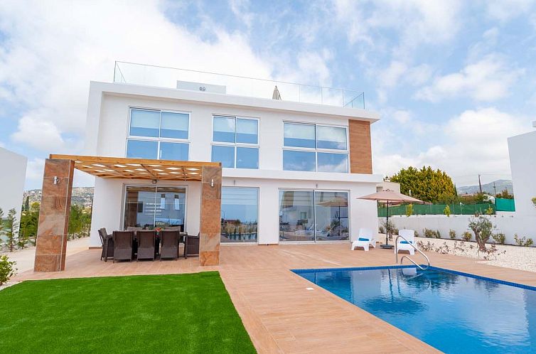 Vakantiehuis Coral Elite Residence mit Pool und Whirlpool