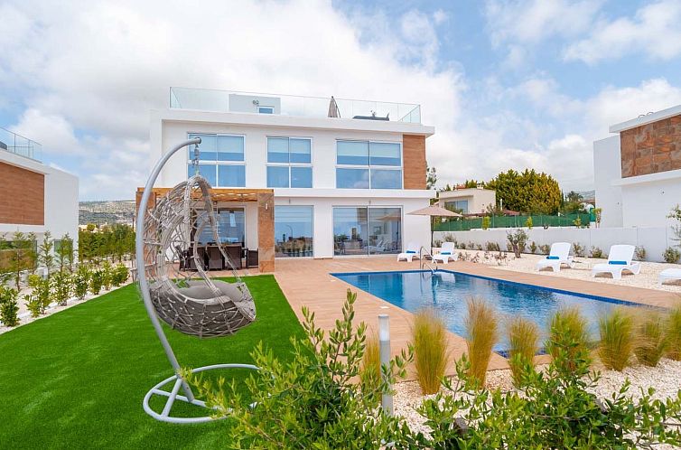 Vakantiehuis Coral Elite Residence mit Pool und Whirlpool