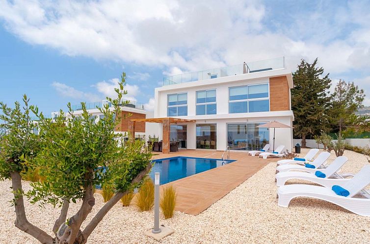 Vakantiehuis Coral Elite Residence mit Pool und Whirlpool