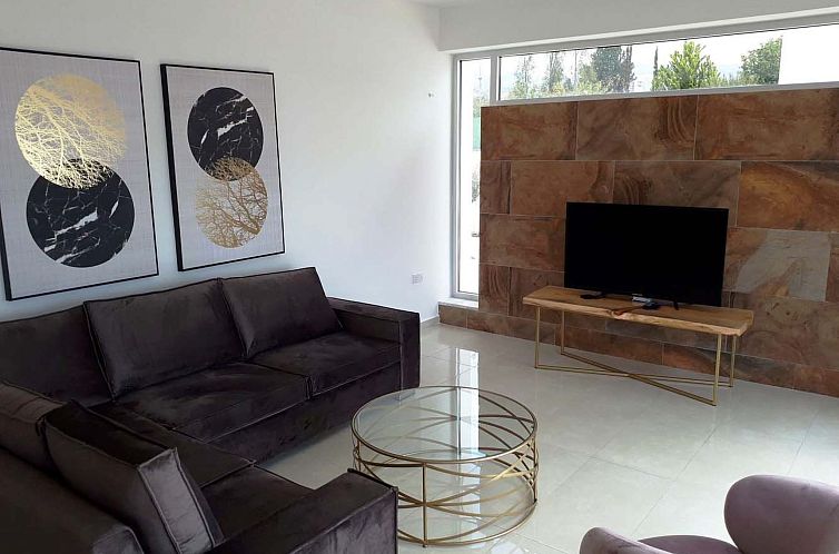 Vakantiehuis Coral Elite Residence mit Pool und Whirlpool