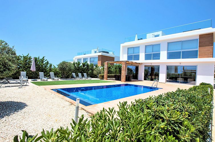 Vakantiehuis Luxuriöse Villa mit privatem Pool und Whirlpoo