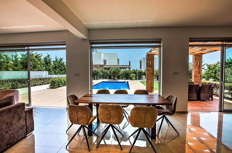Vakantiehuis Luxuriöse Villa mit privatem Pool und Whirlpoo