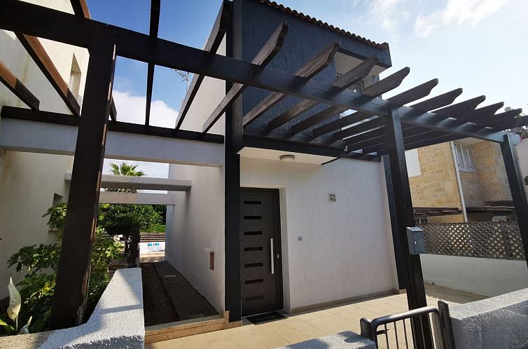 Guest house 0132103 - Holiday property Paphos - Vakantiehuis King Alexander Villa am Meer