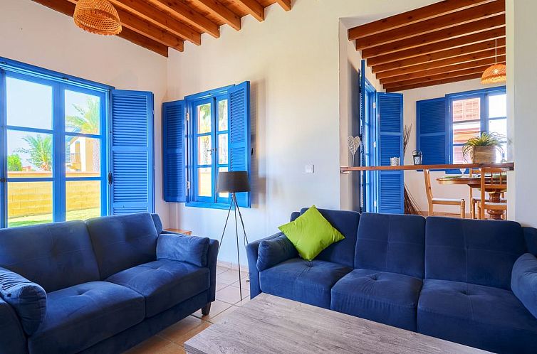 Vakantiehuis Schönes Ferienhaus mit Balkon in Polis Chrysoc