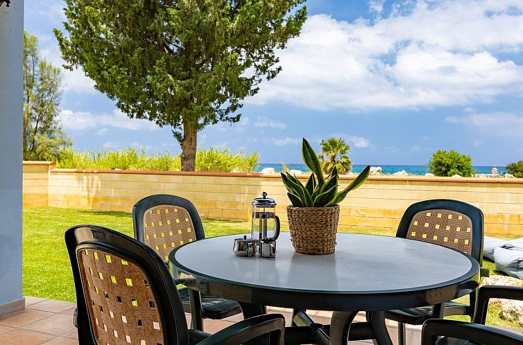Vakantiehuis Beach Front 3-Schlafzimmer-Villa - 1. Linie vom