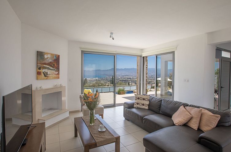 Vakantiehuis Villa mit Panoramablick auf das Meer von Latchi