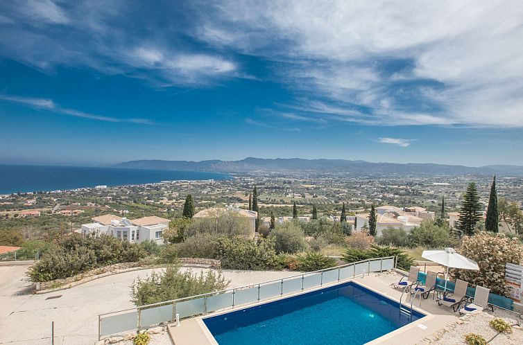 Vakantiehuis Villa mit Panoramablick auf das Meer von Latchi