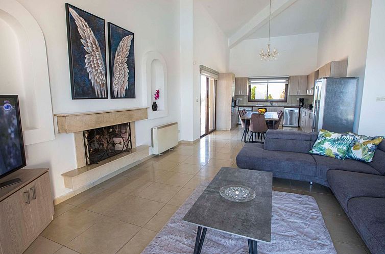 Vakantiehuis Villa mit Blick auf die Berge und Whirlpool
