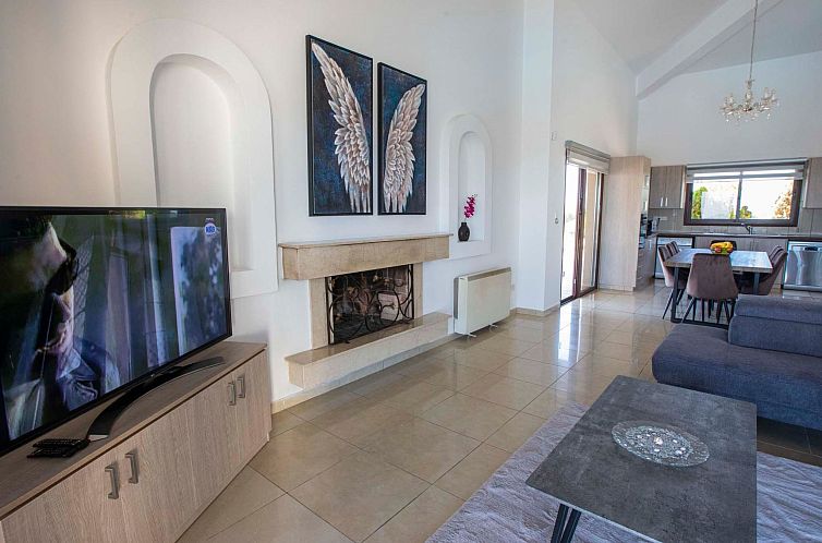 Vakantiehuis Villa mit Blick auf die Berge und Whirlpool